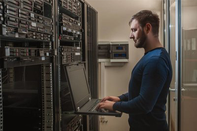 網絡工(gōng)程 - 以工(gōng)程化(huà)解決網絡系統問(wèn)題的(de)工(gōng)程