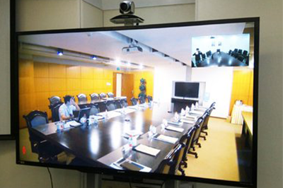 視(shì)頻(pín)會(huì)議(yì)